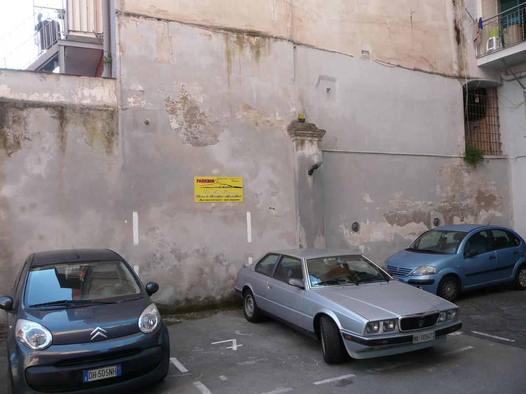 Herculis Domus Acomodação com café da manhã Ercolano Exterior foto